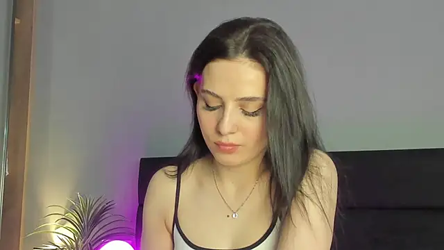 Forever Smiler online show from November 13, 2025, 9:41 am