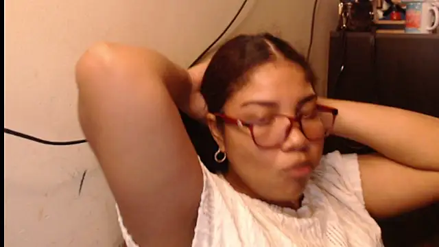 Snapshot of madelene chatting on March 14, 2026, 1:01 am madelene online show from March 14, 2026, 1:01 am