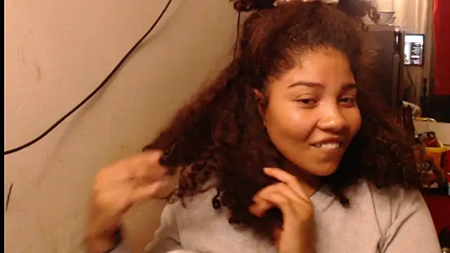 Snapshot of madelene chatting on March 18, 2026, 2:37 am madelene online show from March 18, 2026, 2:37 am