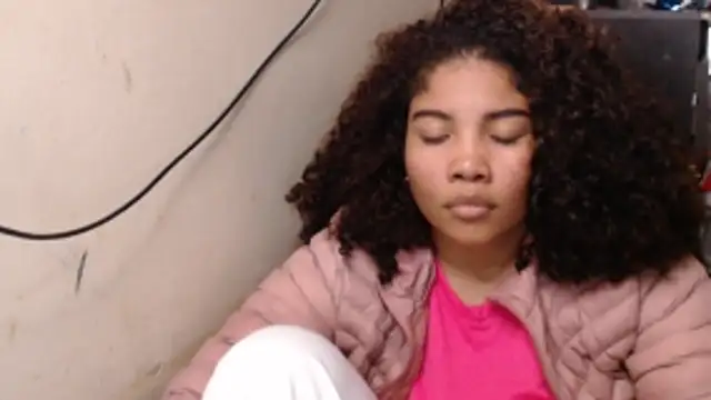 Snapshot of madelene chatting on March 28, 2026, 12:43 am madelene online show from March 28, 2026, 12:43 am