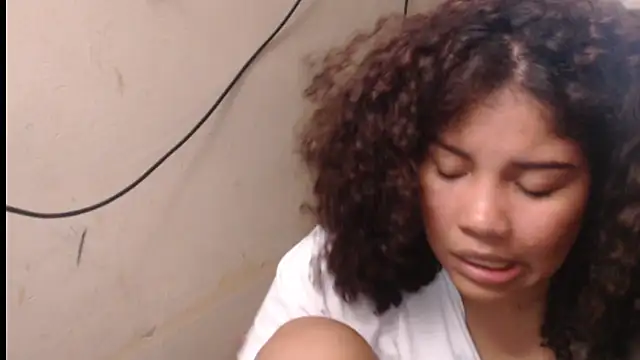 Snapshot of madelene chatting on April 2, 2026, 3:15 am madelene online show from April 2, 2026, 3:15 am