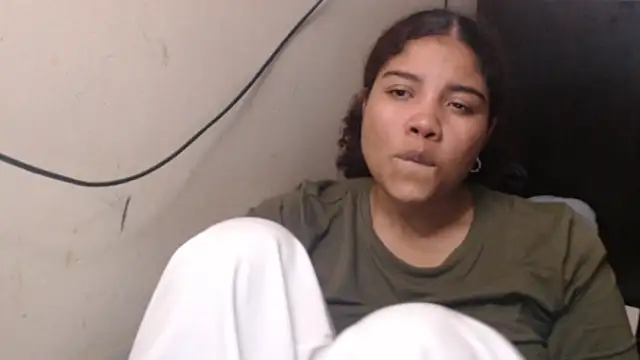 Snapshot of madelene chatting on April 4, 2026, 3:49 am madelene online show from April 4, 2026, 3:49 am