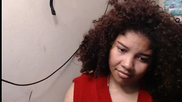 Snapshot of madelene chatting on April 7, 2026, 12:11 am madelene online show from April 7, 2026, 12:11 am