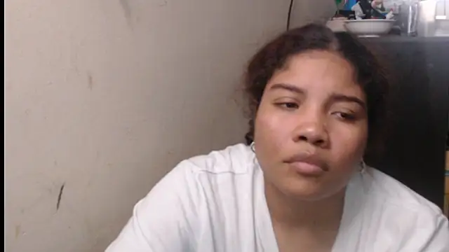 Snapshot of madelene chatting on April 10, 2026, 3:01 am madelene online show from April 10, 2026, 3:01 am