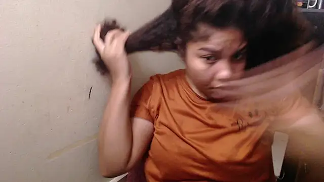 Snapshot of madelene chatting on April 15, 2026, 2:51 am madelene online show from April 15, 2026, 2:51 am