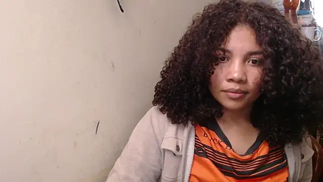 Snapshot of madelene chatting on April 16, 2026, 2:45 am madelene online show from April 16, 2026, 2:45 am