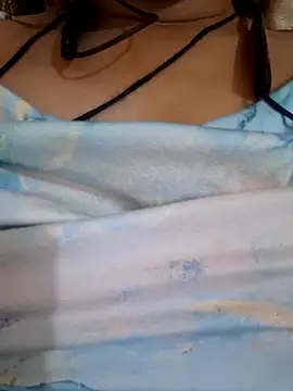 Snapshot of Queen_Nora chatting on May 24, 2026, 11:48 am Queen Nora online show from May 24, 2026, 11:48 am