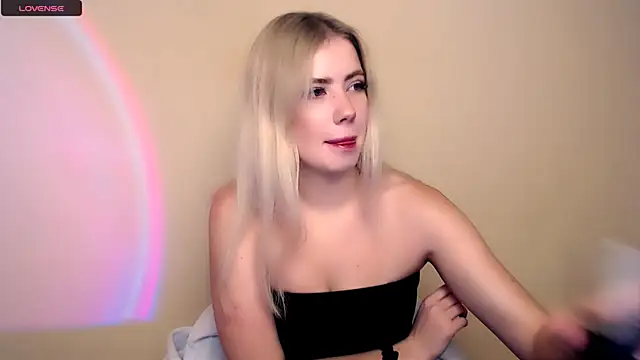 Snapshot of AliceHotty_ chatting on November 20, 2025, 9:20 am AliceHotty online show from November 20, 2025, 9:20 am