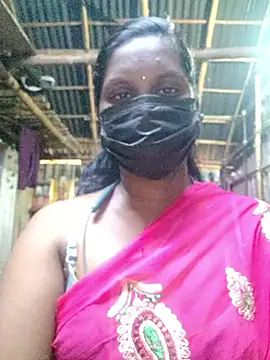 Snapshot of Tamildivya18 chatting on November 7, 2025, 4:56 am Tamildivya18 online show from November 7, 2025, 4:56 am