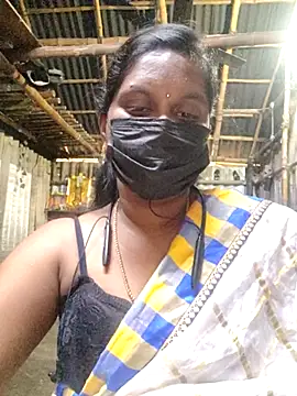 Snapshot of Tamildivya18 chatting on November 19, 2025, 4:23 am Tamildivya18 online show from November 19, 2025, 4:23 am