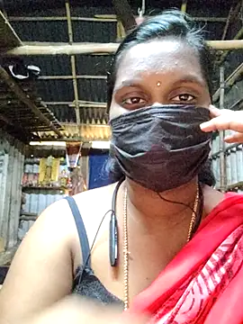 Snapshot of Tamildivya18 chatting on November 20, 2025, 5:18 am Tamildivya18 online show from November 20, 2025, 5:18 am