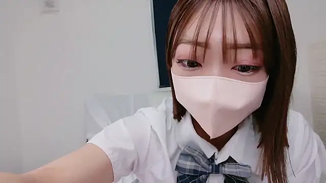 Rina 72 online show from September 16, 2025, 7:42 am