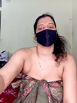 Rose-luckey online show from November 16, 2025, 12:22 pm