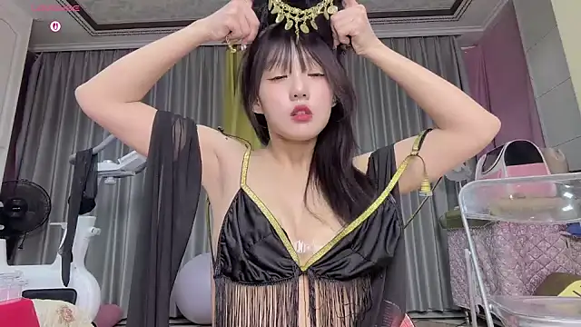 Yaya--728 online show from March 4, 2026, 12:00 pm