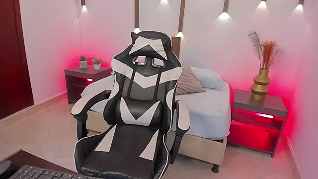 Snapshot of menny_kiss chatting on November 26, 2025, 2:23 am menny kiss online show from November 26, 2025, 2:23 am