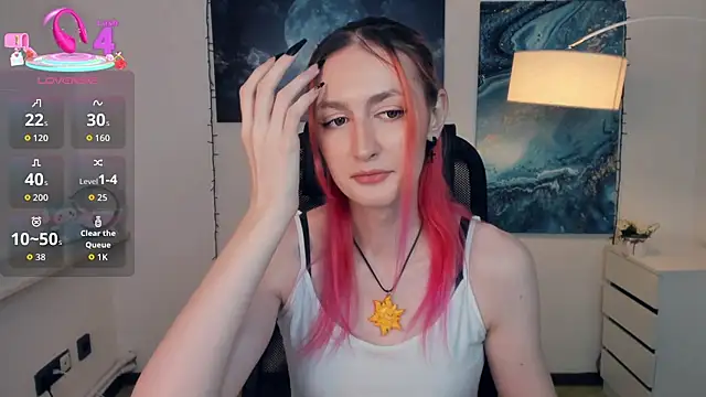 Snapshot of EasterBlink chatting on October 14, 2025, 9:10 am EasterBlink online show from October 14, 2025, 9:10 am