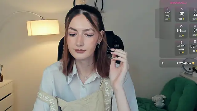 Snapshot of EasterBlink chatting on November 23, 2025, 11:10 am EasterBlink online show from November 23, 2025, 11:10 am