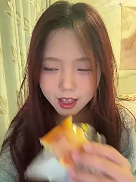 mimi9420 online show from November 2, 2025, 4:31 pm