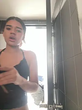 Miagomezx online show from February 27, 2026, 4:29 pm