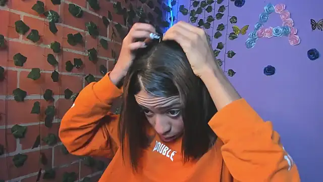 Snapshot of yumi_hanna chatting on October 31, 2025, 1:28 am yumi hanna online show from October 31, 2025, 1:28 am