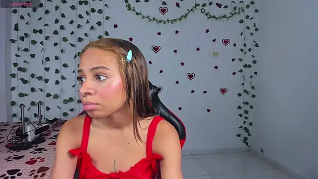 yumi hanna online show from April 24, 2026, 12:24 am