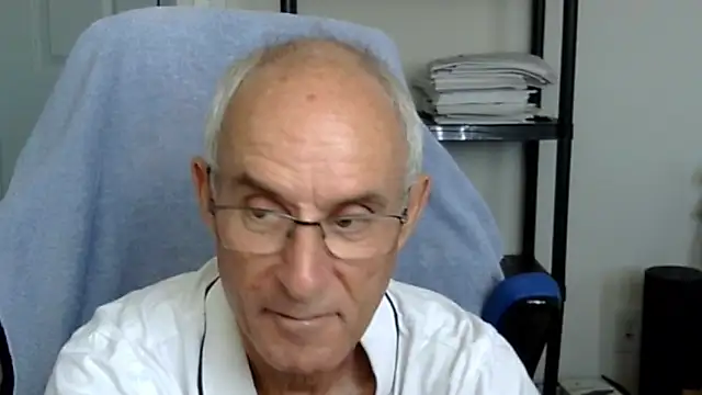 funone1999 online show from November 11, 2025, 8:42 pm