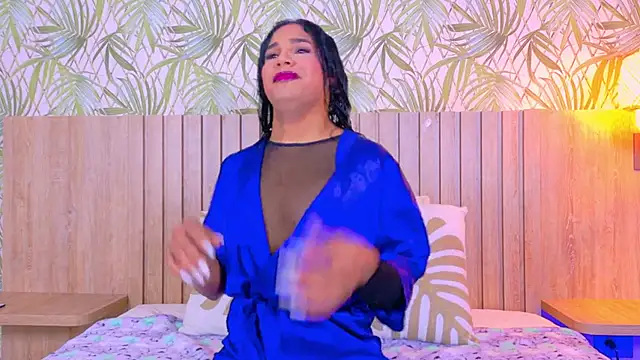 isabellaho1317 online show from November 4, 2025, 1:10 pm