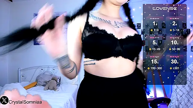 Crystal somnia online show from October 27, 2025, 6:01 pm