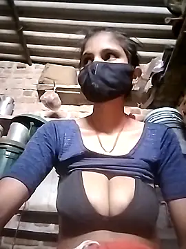 Joshi Love143 online show from November 25, 2025, 1:33 pm