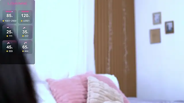 Snapshot of AdelleVixen chatting on March 3, 2026, 4:29 am AdelleVixen online show from March 3, 2026, 4:29 am