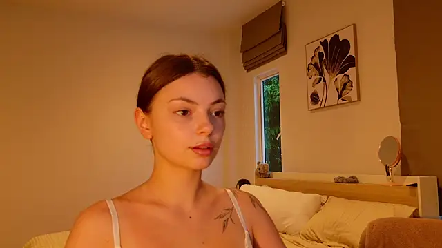 PhantomLace online show from October 27, 2025, 11:20 pm