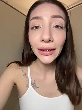 Snapshot of BallerinaCappuccino_ chatting on April 27, 2026, 6:33 am BallerinaCappuccino online show from April 27, 2026, 6:33 am