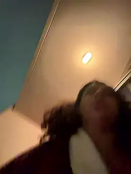 Snapshot of allybluee777 chatting on January 13, 2026, 3:01 am allybluee777 online show from January 13, 2026, 3:01 am