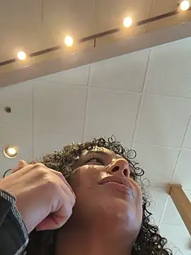 Snapshot of allybluee777 chatting on February 25, 2026, 1:32 pm allybluee777 online show from February 25, 2026, 1:32 pm