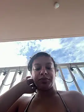 Snapshot of allybluee777 chatting on June 19, 2026, 2:43 pm allybluee777 online show from June 19, 2026, 2:43 pm