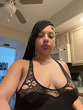 Snapshot of allybluee777 chatting on July 7, 2026, 2:32 pm allybluee777 online show from July 7, 2026, 2:32 pm