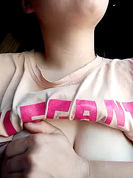 XoiXoi232 online show from April 10, 2026, 1:22 am