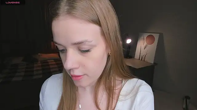 Snapshot of OdellaFrake chatting on November 16, 2025, 7:30 pm OdellaFrake online show from November 16, 2025, 7:30 pm