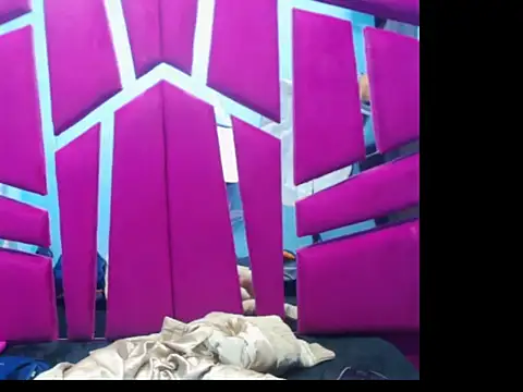 Kataleya Luck online show from November 4, 2025, 3:27 am