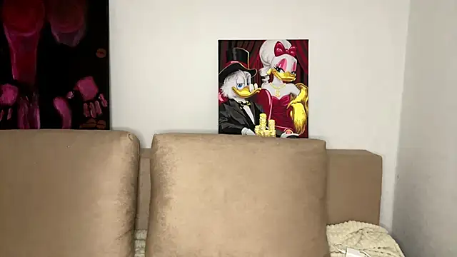 Snapshot of Petal_Couple chatting on December 1, 2025, 9:47 am Petal Couple online show from December 1, 2025, 9:47 am