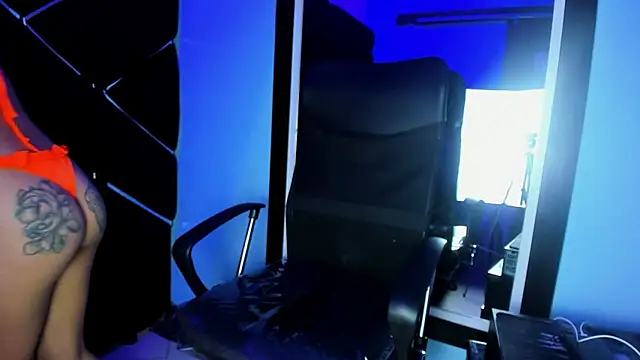 Violetta Rousse  online show from February 28, 2026, 4:19 pm