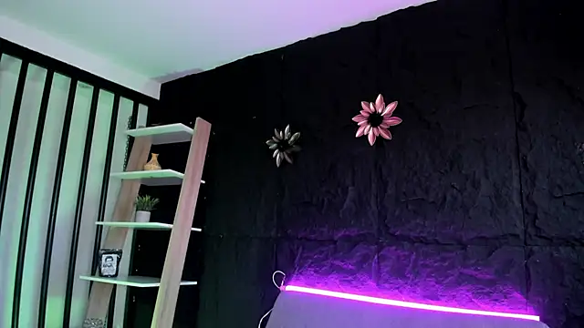 Axel grey  online show from December 21, 2025, 11:39 am