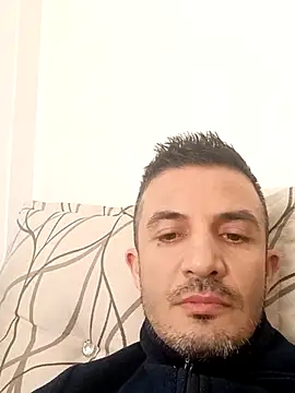 Snapshot of OGUZOZAN chatting on October 12, 2025, 7:40 am OGUZOZAN online show from October 12, 2025, 7:40 am