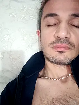 Snapshot of OGUZOZAN chatting on October 31, 2025, 11:17 pm OGUZOZAN online show from October 31, 2025, 11:17 pm