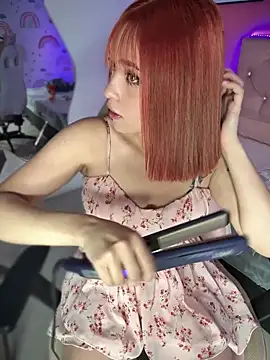 Snapshot of Alysson_LS chatting on September 14, 2025, 2:11 am Alysson LS online show from September 14, 2025, 2:11 am