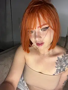 Snapshot of Alysson_LS chatting on November 21, 2025, 2:32 am Alysson LS online show from November 21, 2025, 2:32 am