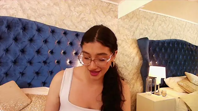 ValentiinaCruz online show from February 17, 2026, 9:21 pm