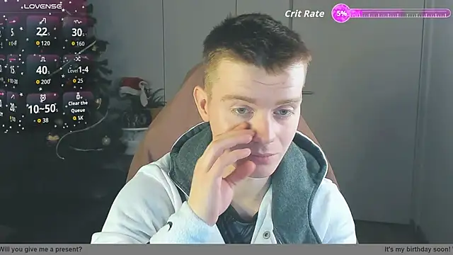 Snapshot of Happydeimos chatting on December 15, 2025, 11:20 pm Happydeimos online show from December 15, 2025, 11:20 pm