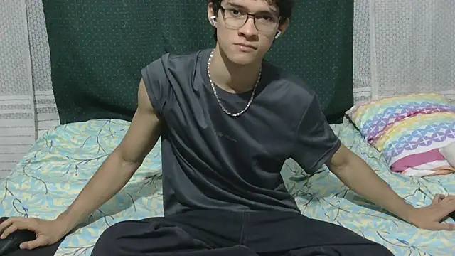 Snapshot of Samuel_Hills_II chatting on February 17, 2026, 1:51 pm Samuel Hills II online show from February 17, 2026, 1:51 pm