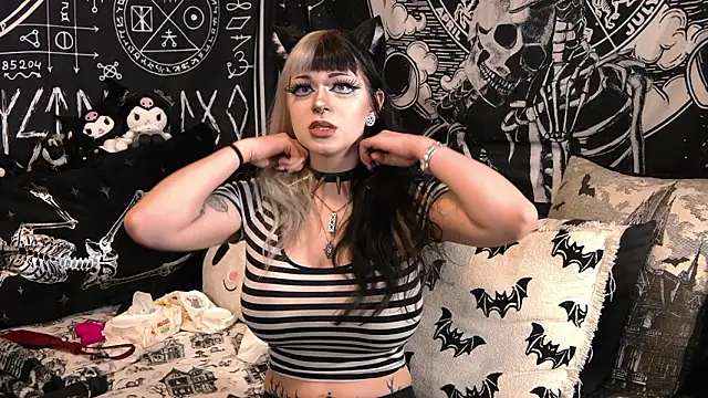 Paige Turner online show from March 14, 2026, 12:06 am